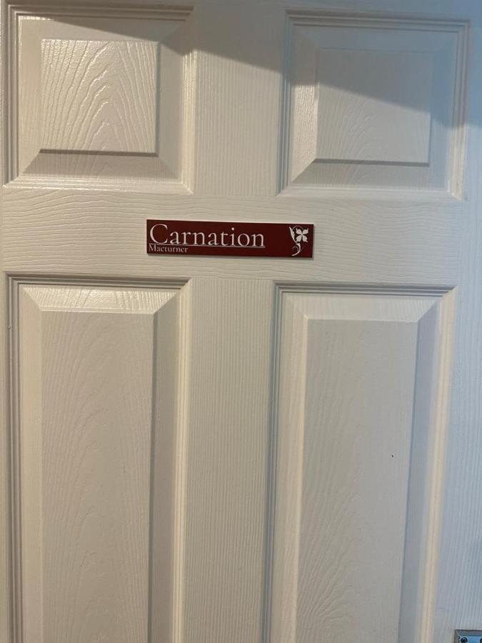 Ecclesall Apartment *